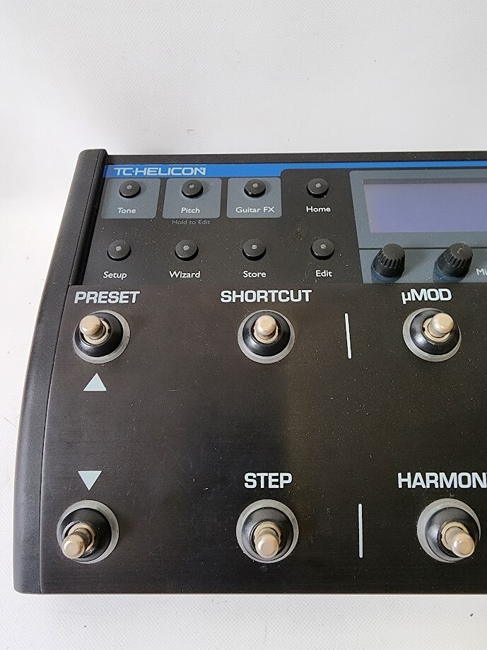 TC-HELICON VOICELIVE 2 Vocal Multi-Effects Processor Pedal Effector
