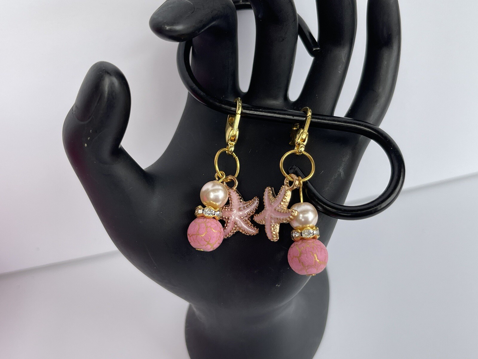 Stitch Markers Knitting Crochet Set of 2 Progress Keepers Pink beaded Star Charm