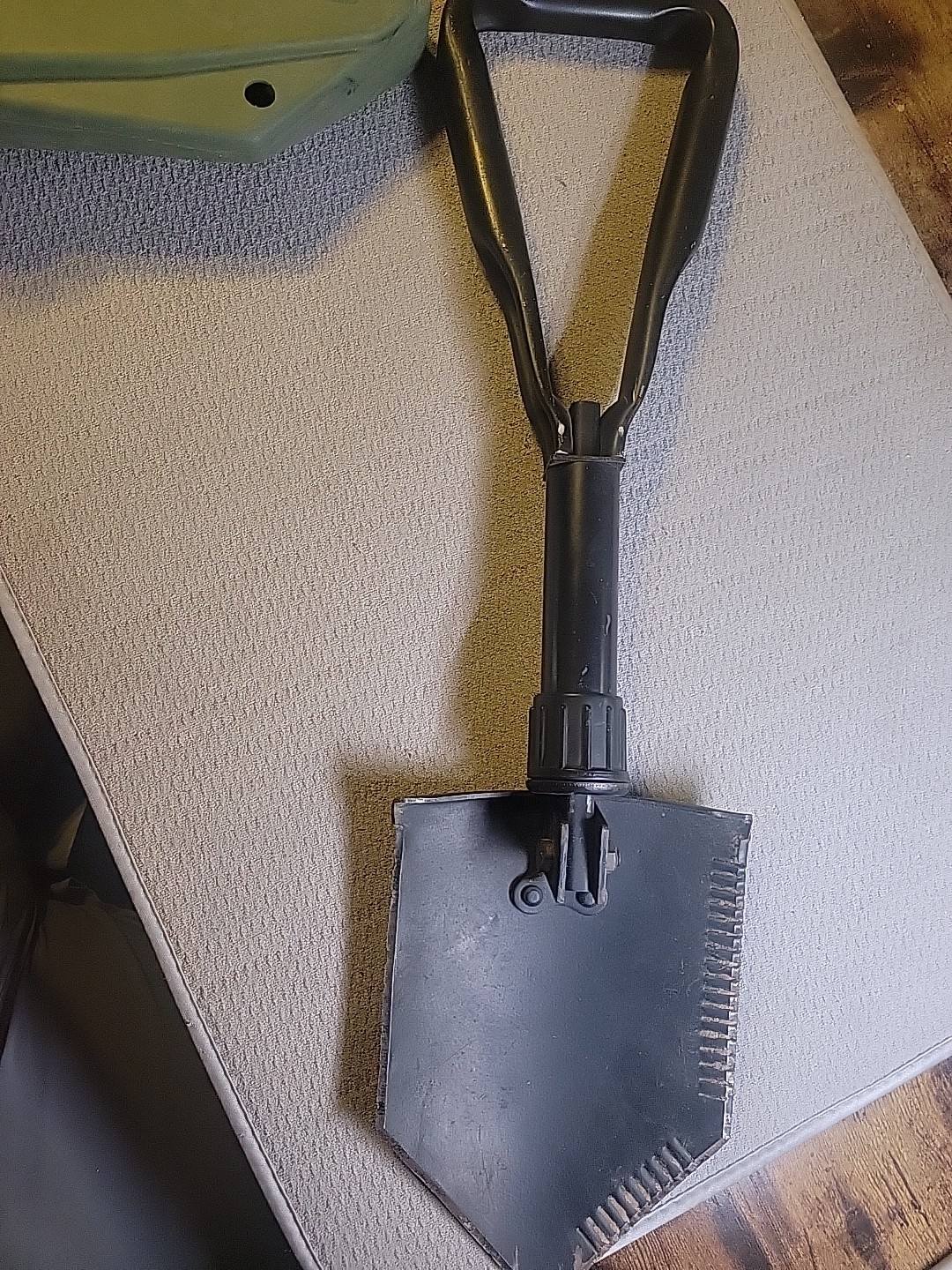 VINTAGE AMES '83  Military Entrenching E-Tool Army Folding Shovel Skilcraft 1984