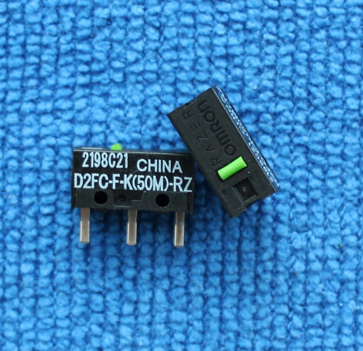 2pcs D2FC-F-K(50M)-RZ OMRON Mouse Micro Switch Green Dot