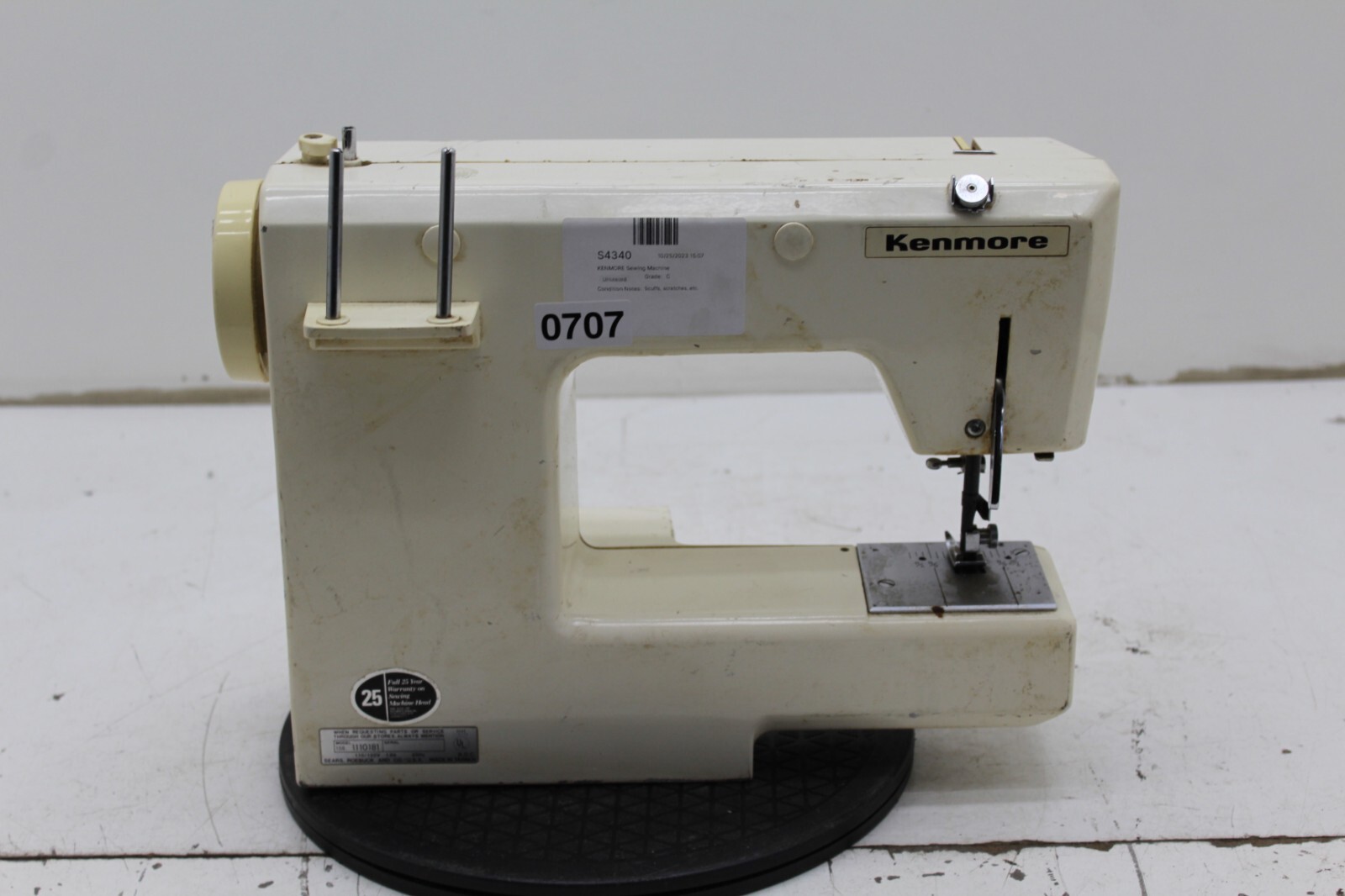 Kenmore 158.1110181 Sewing Machine - Untested As-is