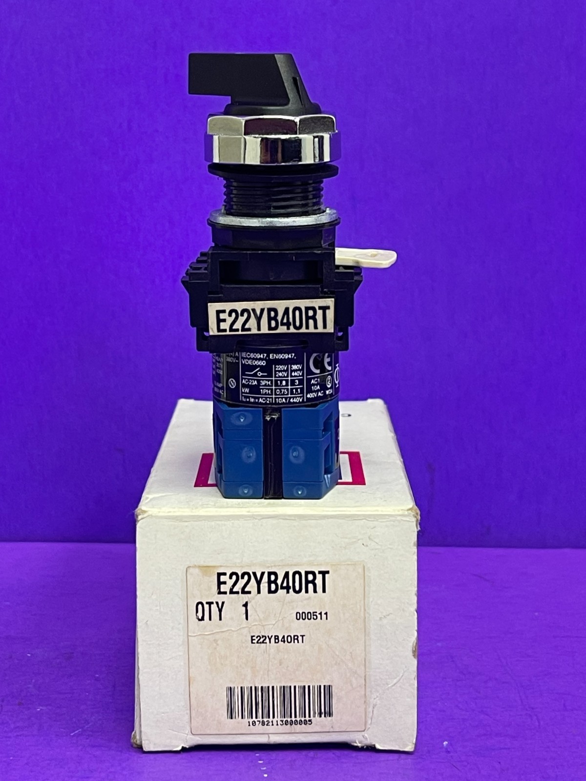 Cutler Hammer E22YB40RT 3 Position Selector Switch