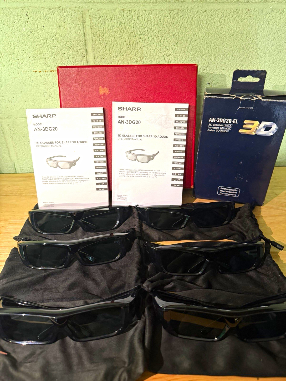 Sharp Rechargeable 3D Glasses Black AN-3DG20 AN-3DG20-EL w/ Manuals (6 glasses)