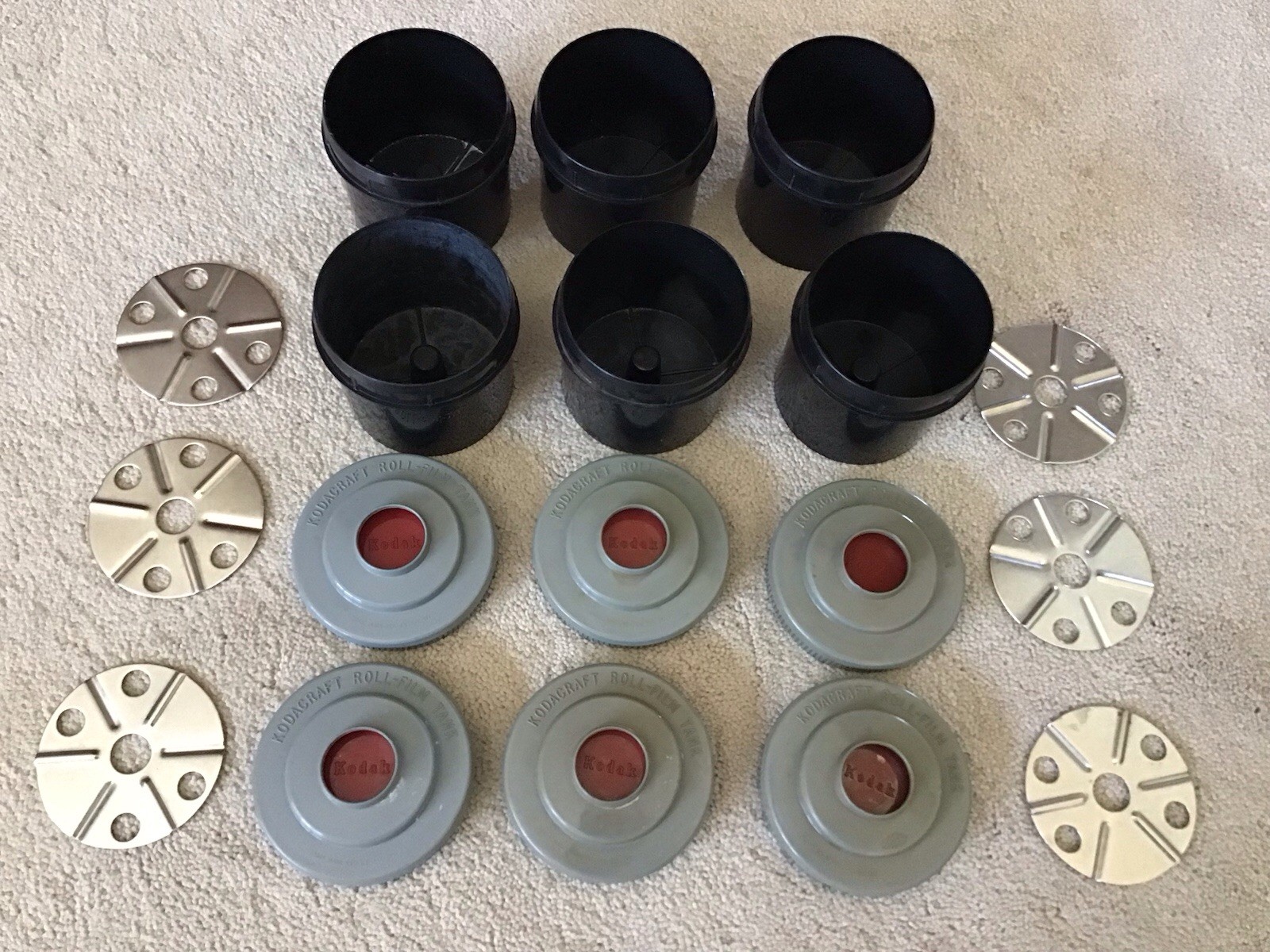 Lot of 6 KODAK Kodacraft Roll-Film Plastic Tanks with Lids and Weight Plates
