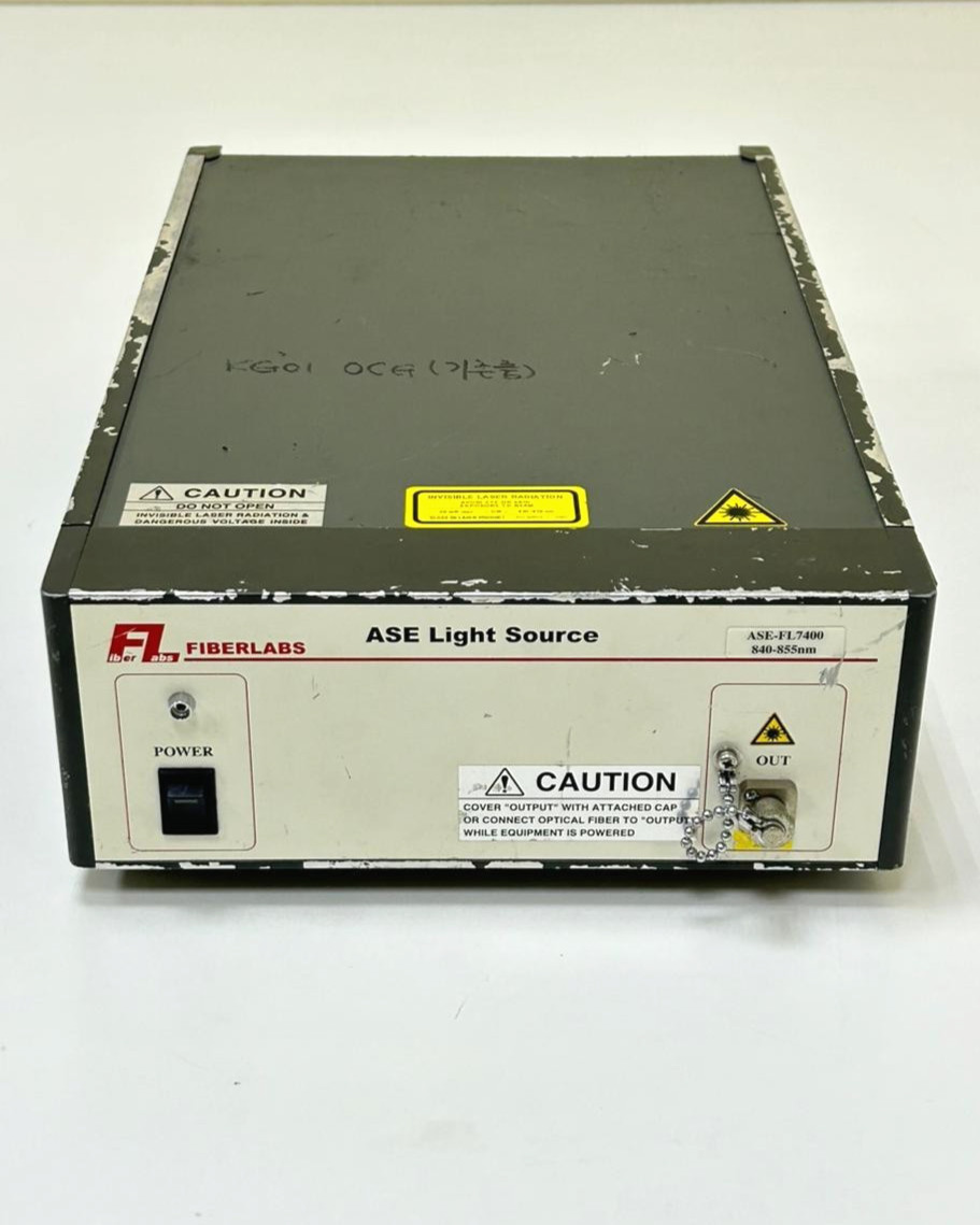 FIBERLABS ASE-FL7400 -05-APC ASE Light Source