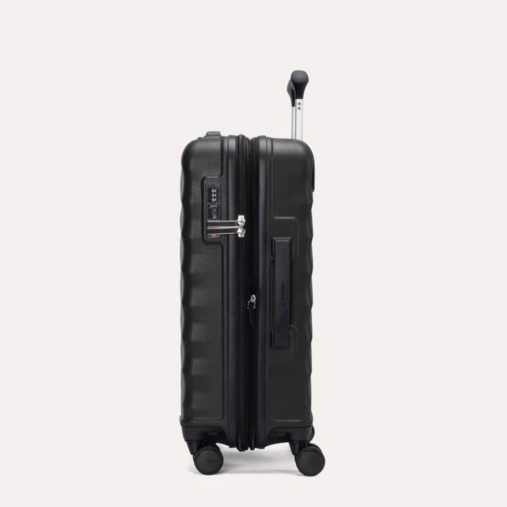 Travelpro Maxlite Air V2 Carry-On Hardside Spinner - Black