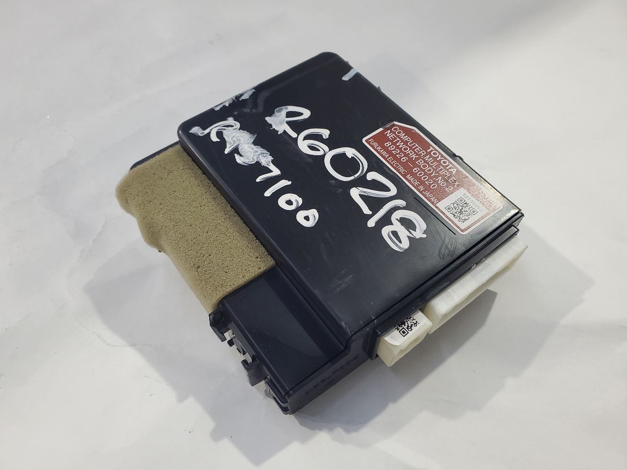 2003 2007 Lexus LX470 OEM Multiplex Network Body Control Module 89226-60020