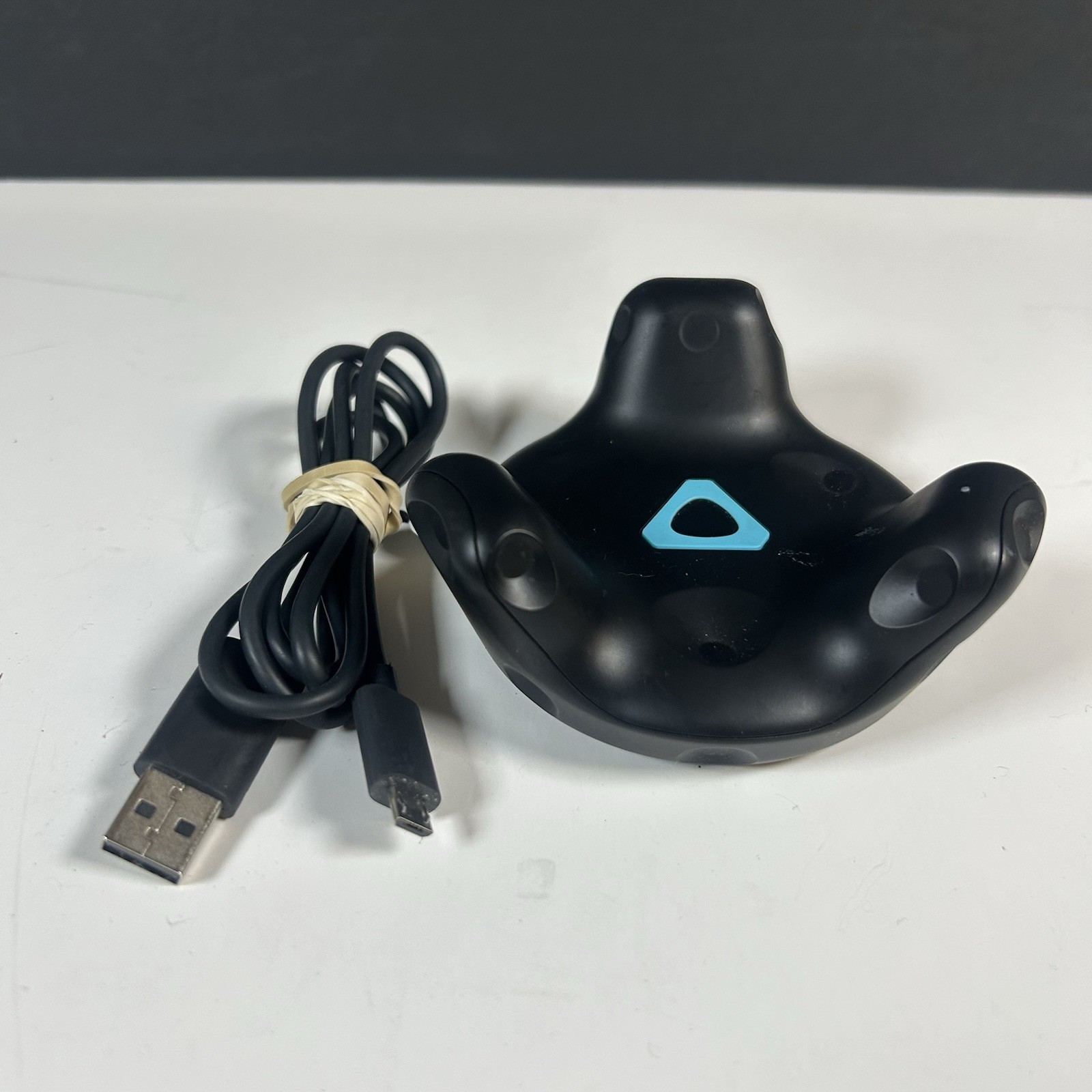 HTC VIVE Tracker 2.0 - For Full Body Tracking, Virtual Production, Model 2PYV200