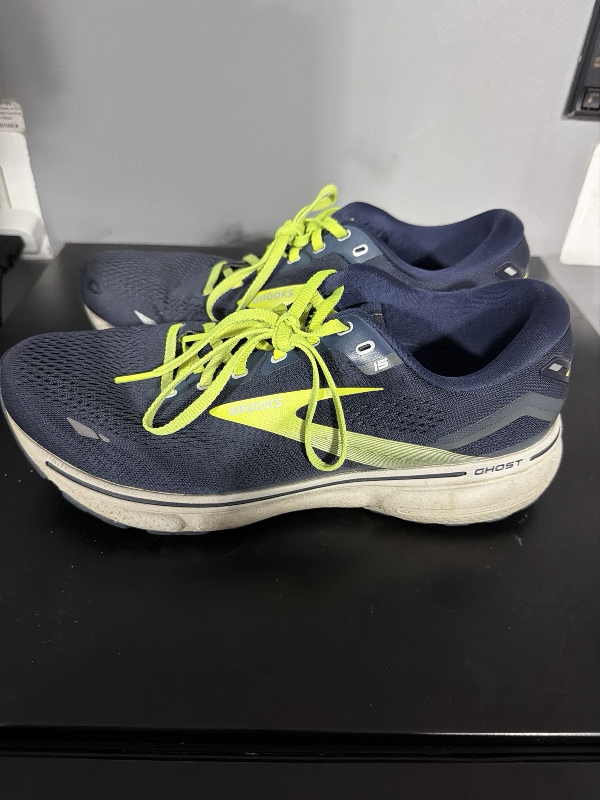 Brooks Ghost 15 Men’s Navy Yellow Running Shoes Size 10 2E Athletic Sneakers