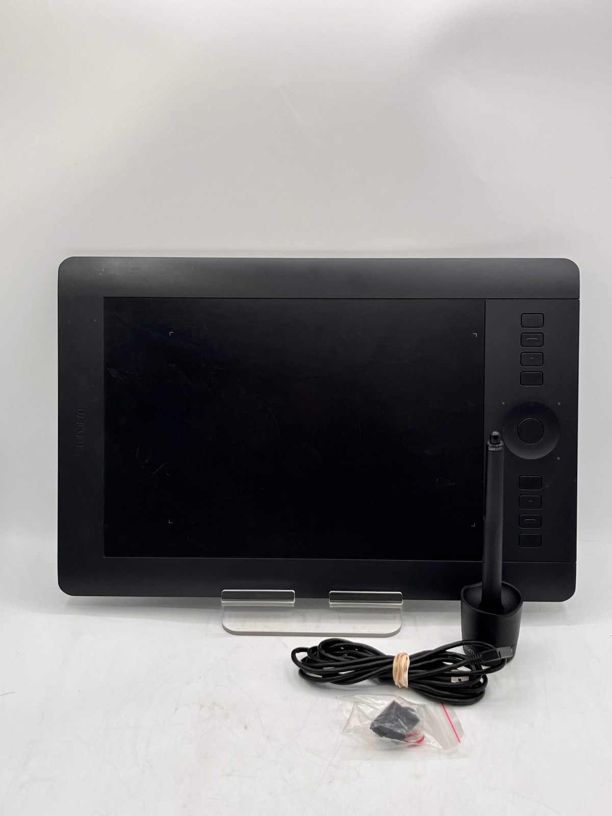 Wacom PTH-651 Intuos Pro Medium Creative Pen & Touch Tablet Exc PARTS ONLY READ