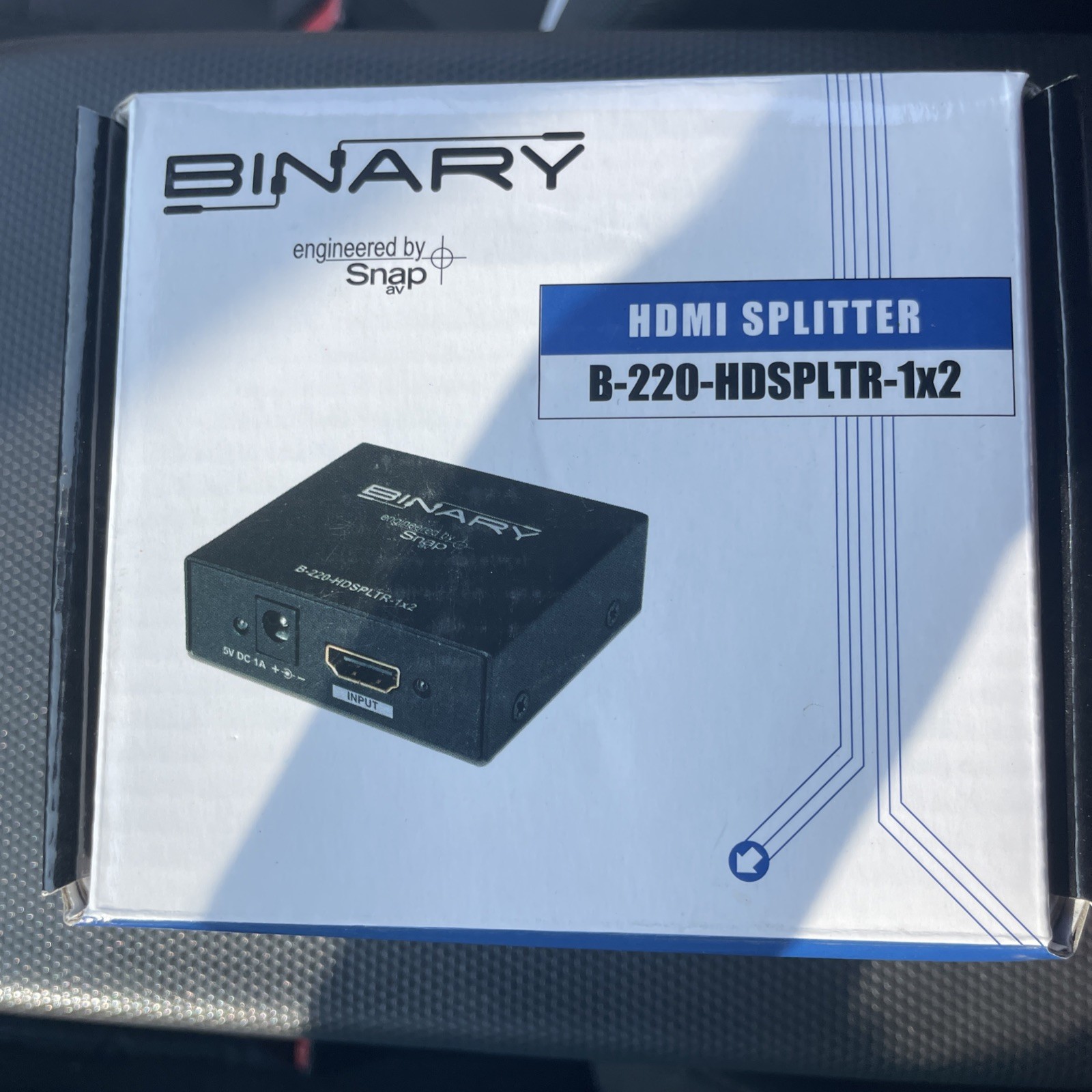 Binary 220 Series B-220-HDSWTCH   HDMI Splitter with  HDMI Dual  Output