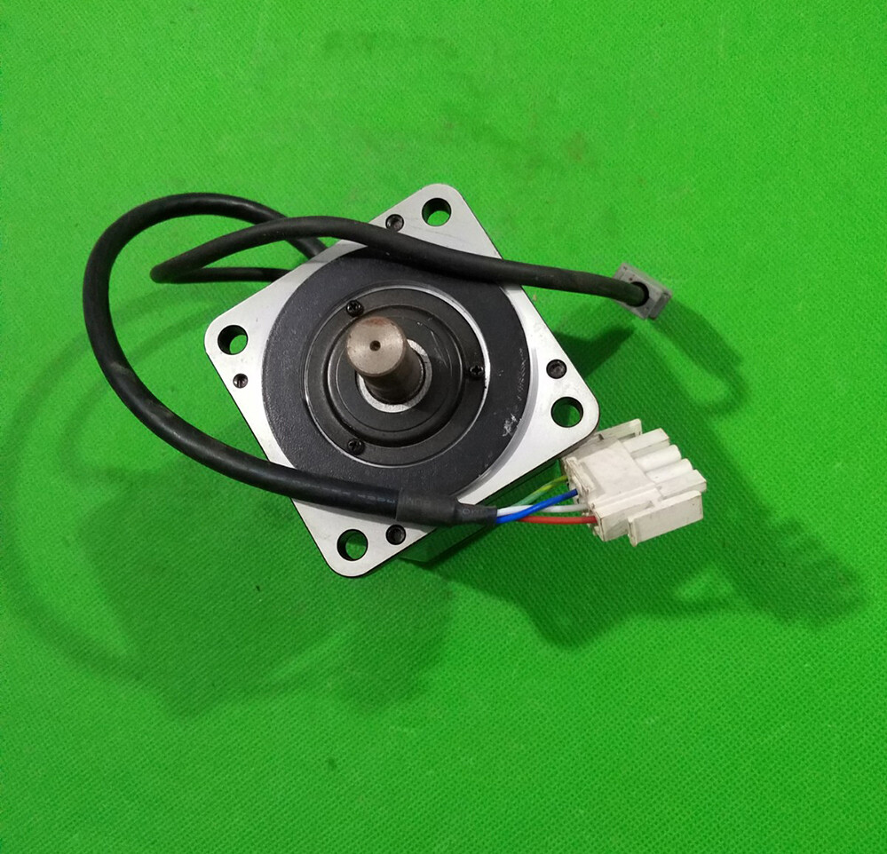 Used SGMPH-04AAA21 400W servo drive Fully tested