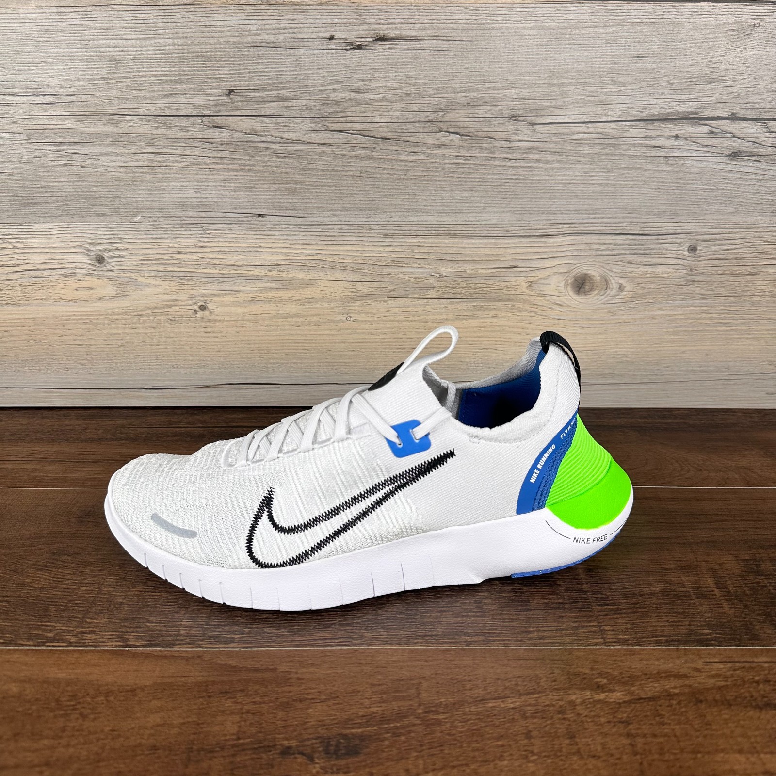 Nike Free Run NN Mensz Size 10 White Green Blue FB1276 104