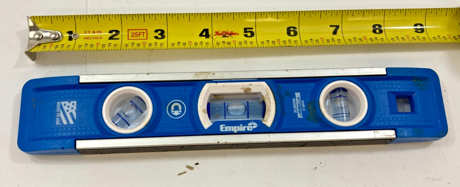 Empire Level EM81.9G 9 Inch Magnetic Torpedo 9" Silver/White/Blue