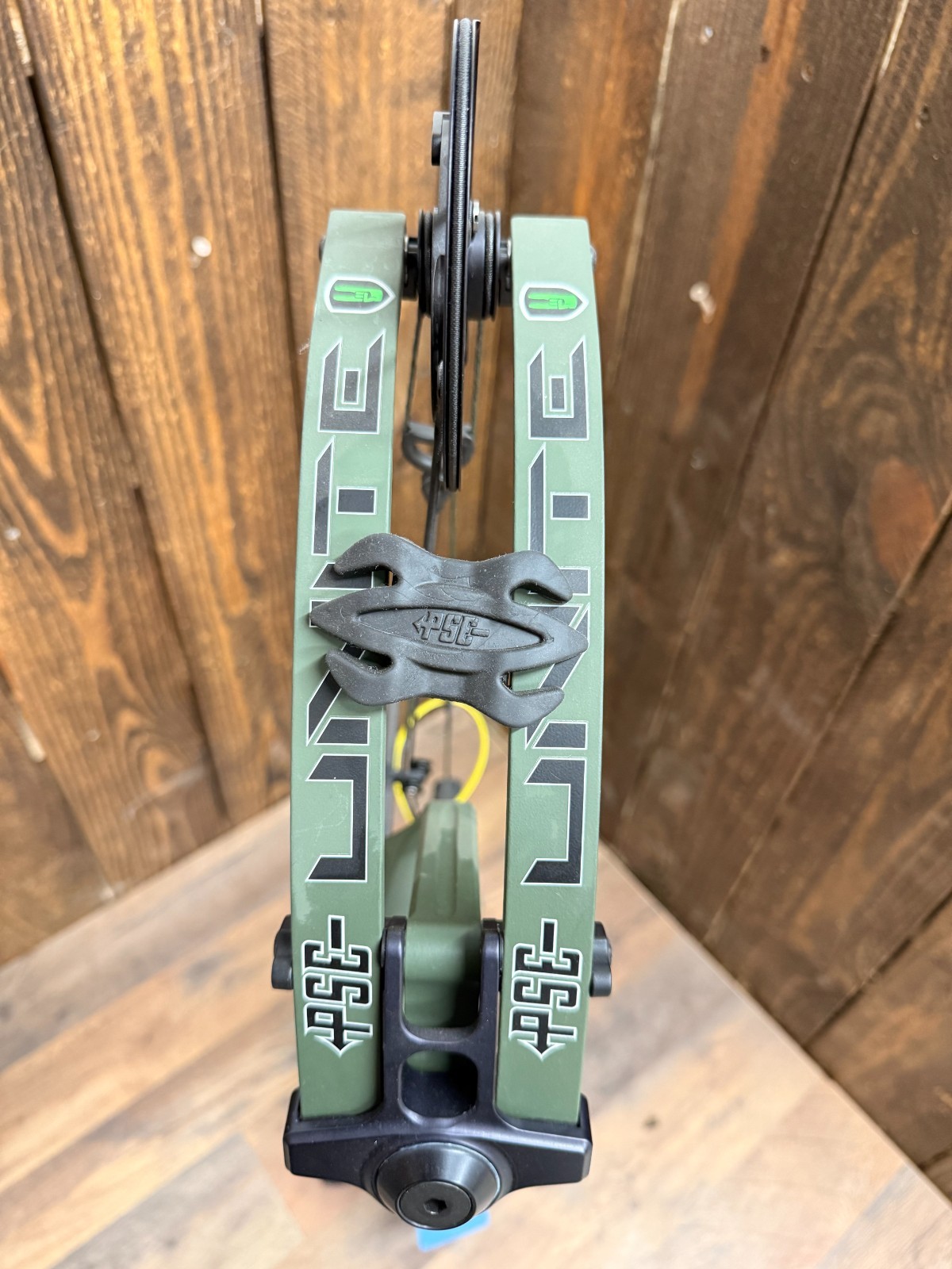 *BOW ONLY* -PSE Unite - Green - 70lbs - RH