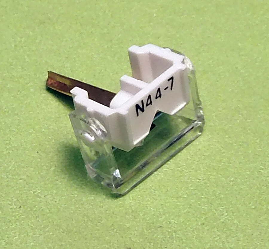 Improved Needle for Wurlitzer Rock-ola AMI Rowe Jukeboxes Using Shure Cartridge