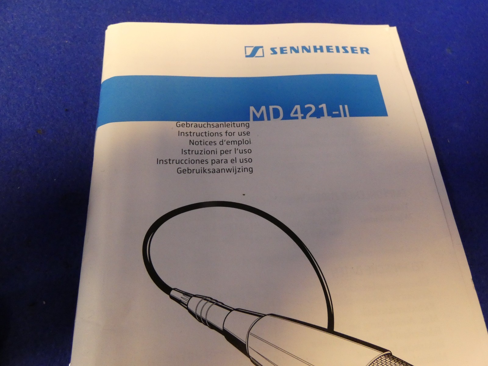 Sennheiser MD 421-II Cardioid Dynamic Microphone w/Sennheiser Case w/Foam