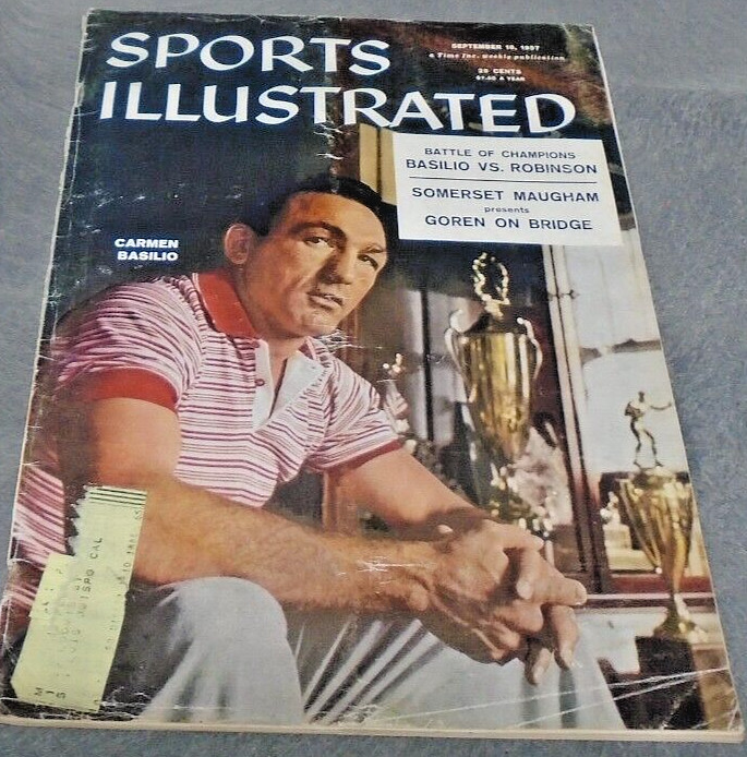 1957 SPORTS ILLUSTRATED MAGAZINE  BOXING CHAMP CARMEN BASILIO ON COVER RARE!