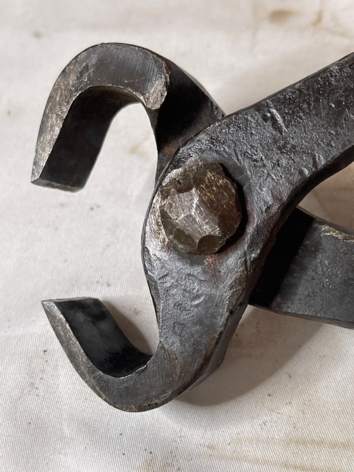 Vintage Blacksmith Pliers Tongs Horse Shoe  Nail Pullers