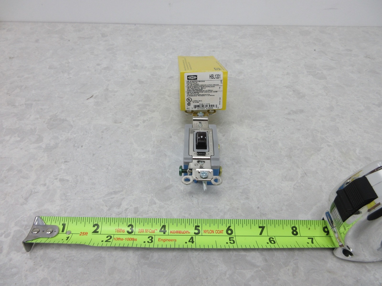 HUBBELL HBL1201 IVORY SINGLE POLE SWITCH, IA0422