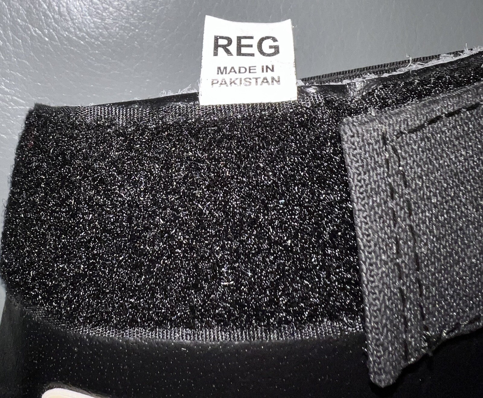 TITLE BOXING Leather Super Speed Bag Gloves - Black REG