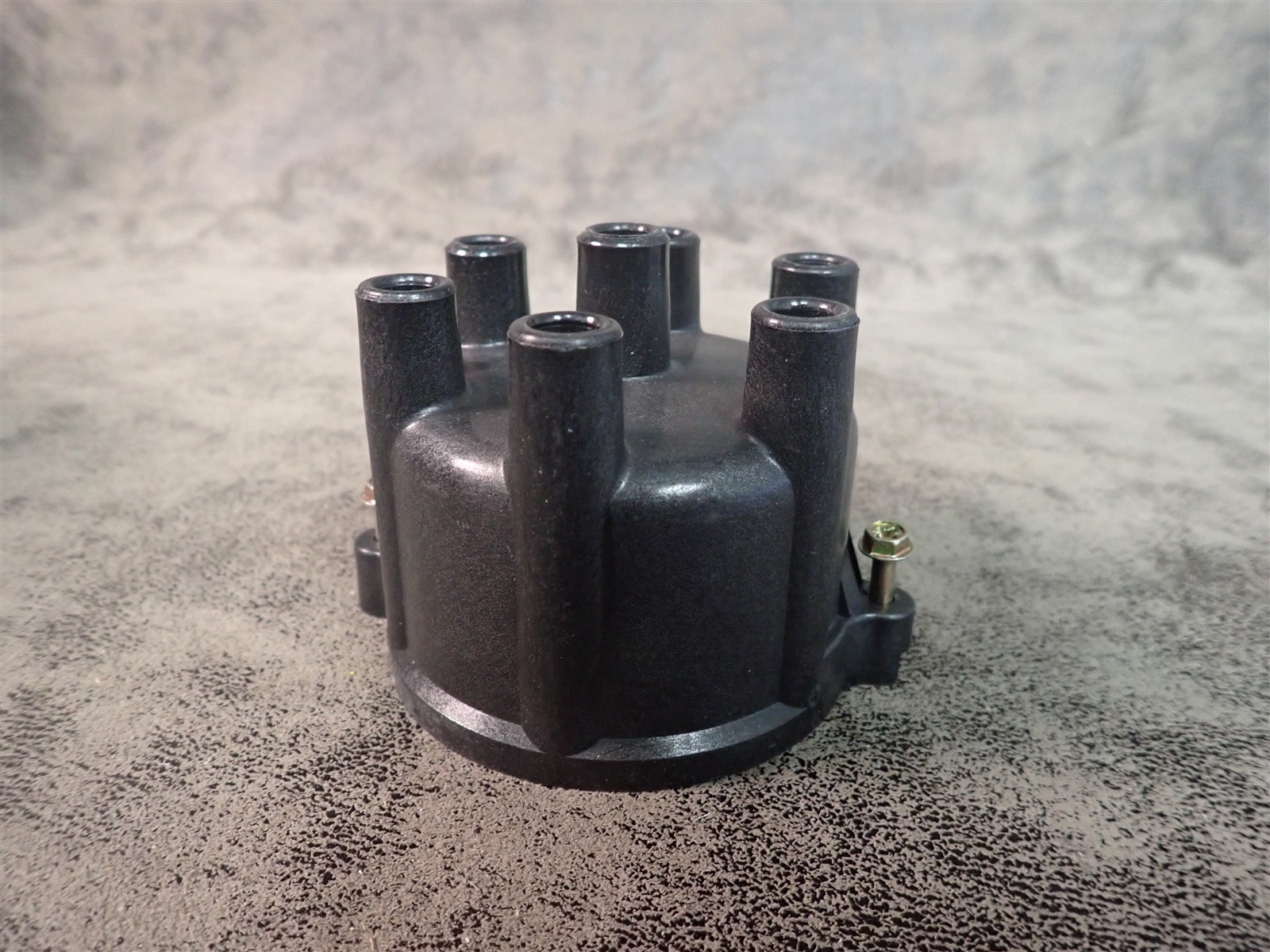 NEW WVE 5D1048 Distributor Cap (G57)