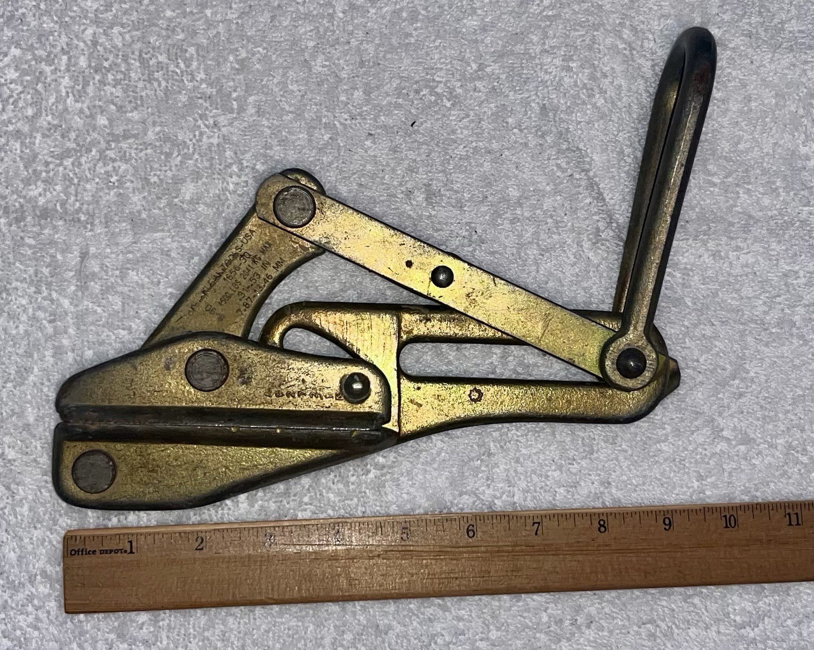 Klein Tools Chicago Grip Latch 1656-30 Cable Puller 4500 lbs.