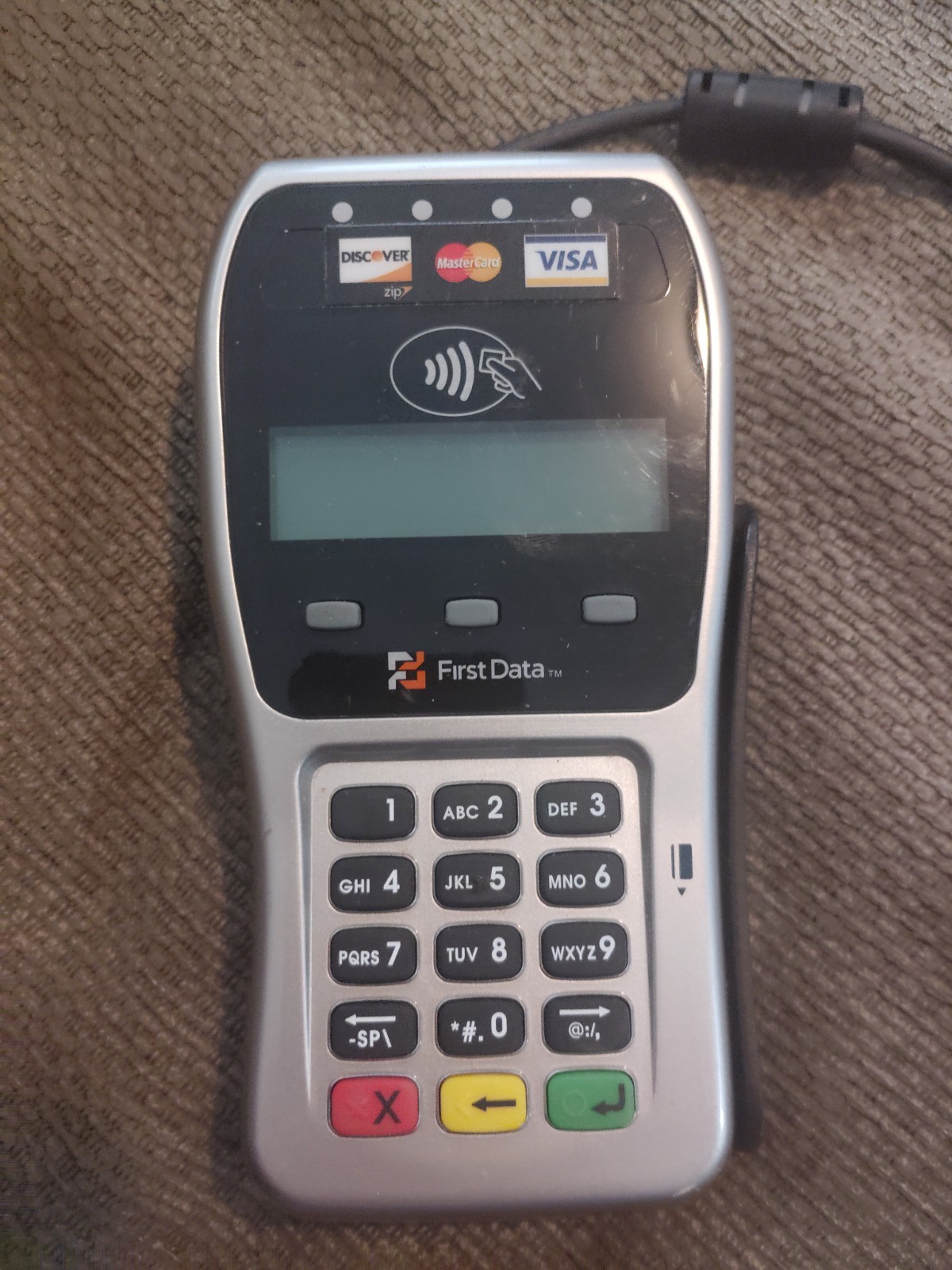 First Data FD-35 Pin Pad Credit Card Reader( Powers On Untested)