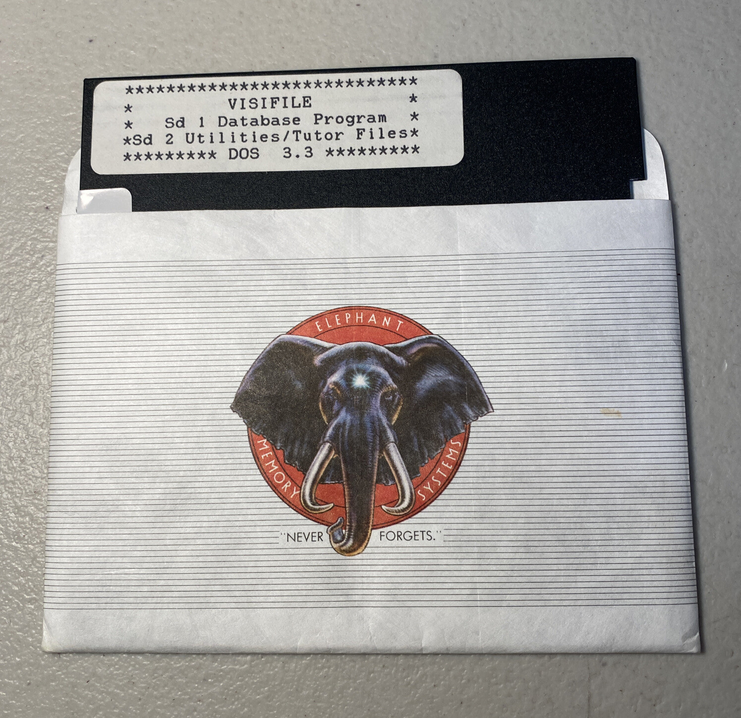 Apple II DOS 3.3 VISIFILE Database Program 5.25” Floppy Disk Vintage