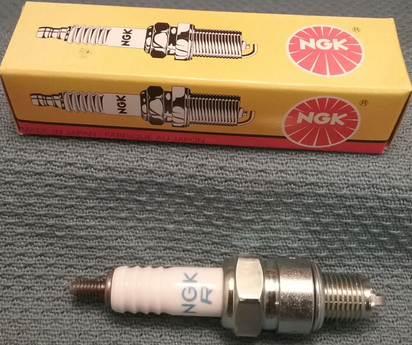 QTY 2 NEW GENUINE NGK 7223 CR7HS NICKEL SPARK PLUG FOR POWERSPORTS