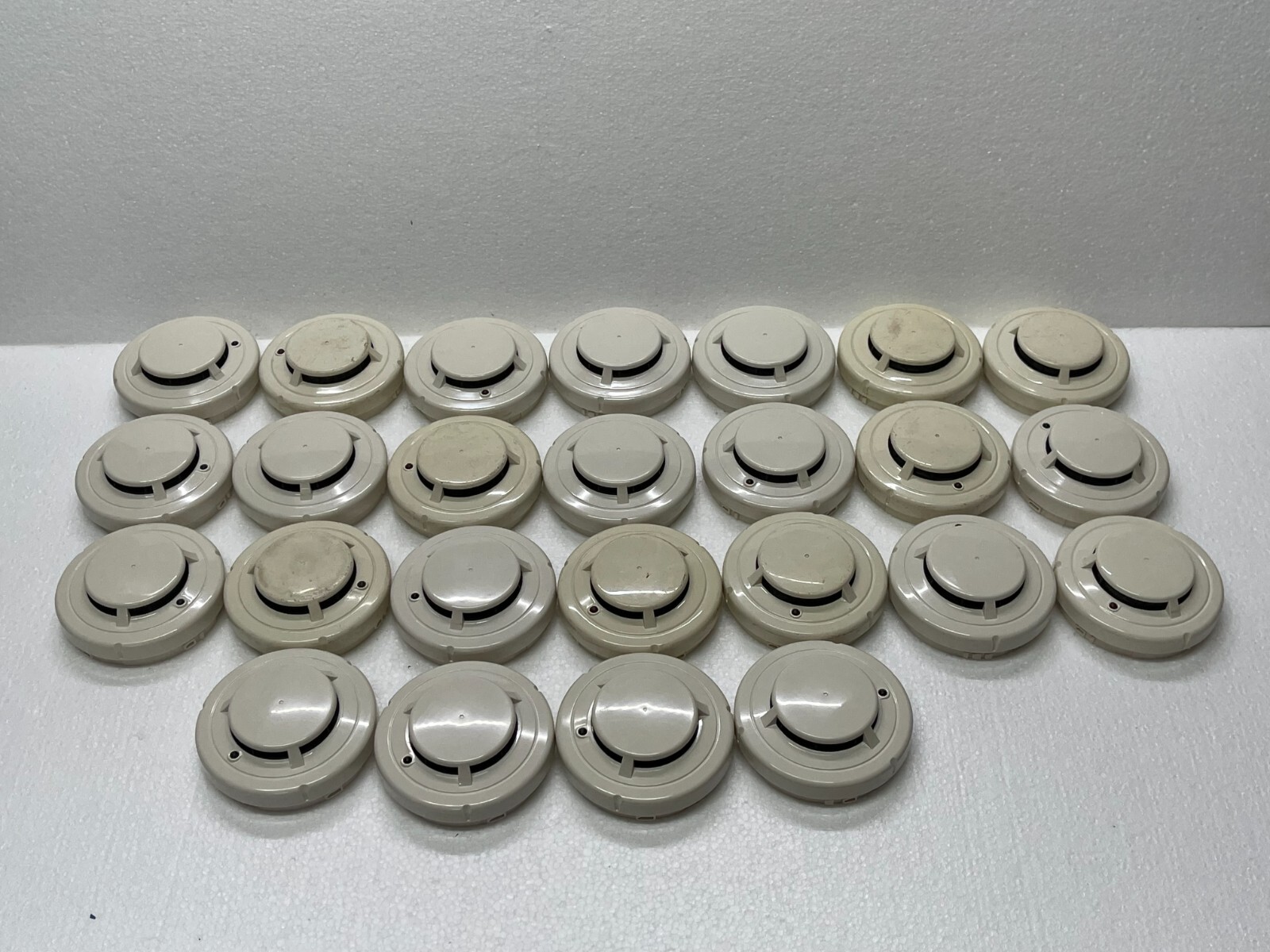 25pcs of System Sensor Model 2351E Smoke Detector With System Sensor Base B401