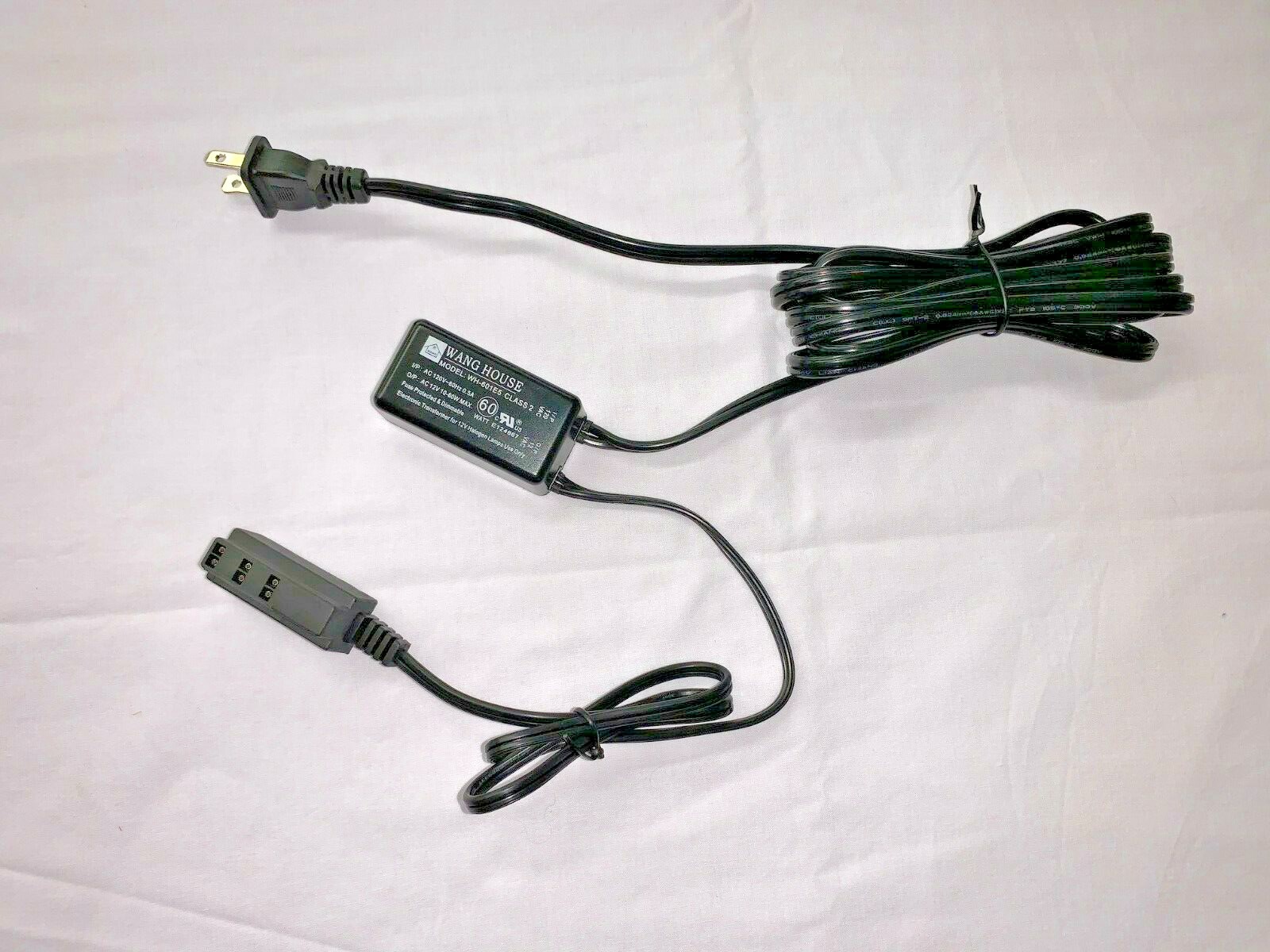 12 volt class 2 transformer Wang House WH-601E5 with 3 light plug in (354-300)