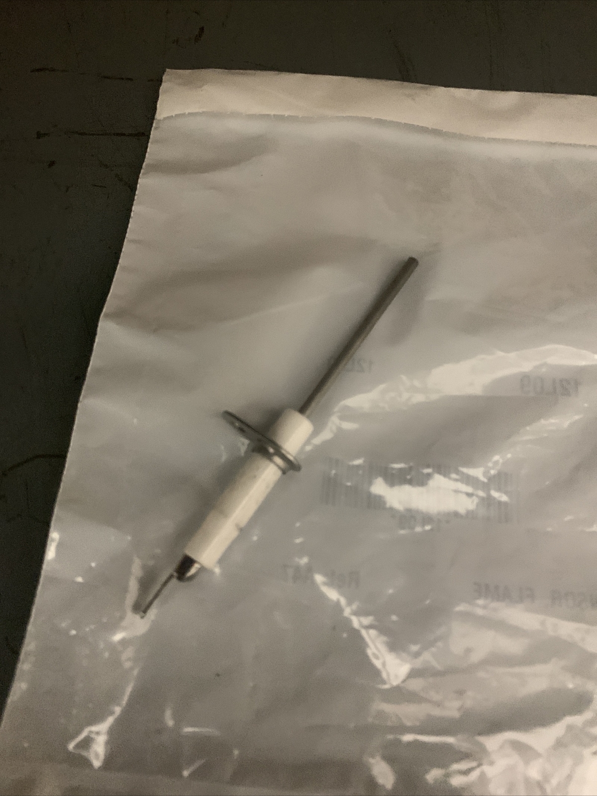 LENNOX/DUCANE/ARMSTRONG FLAME SENSOR 104160-01 (12L09)