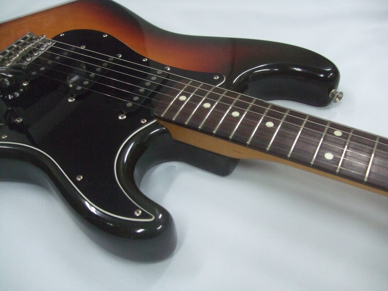 Fender Japan ST62-53 (1990) (no260731)