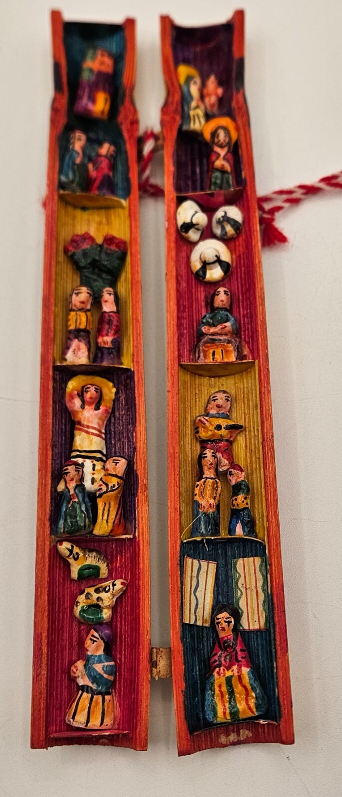 Vtg Peruvian Folk Art Small Bamboo Diorama Hand Painted 8 Mini Scenes