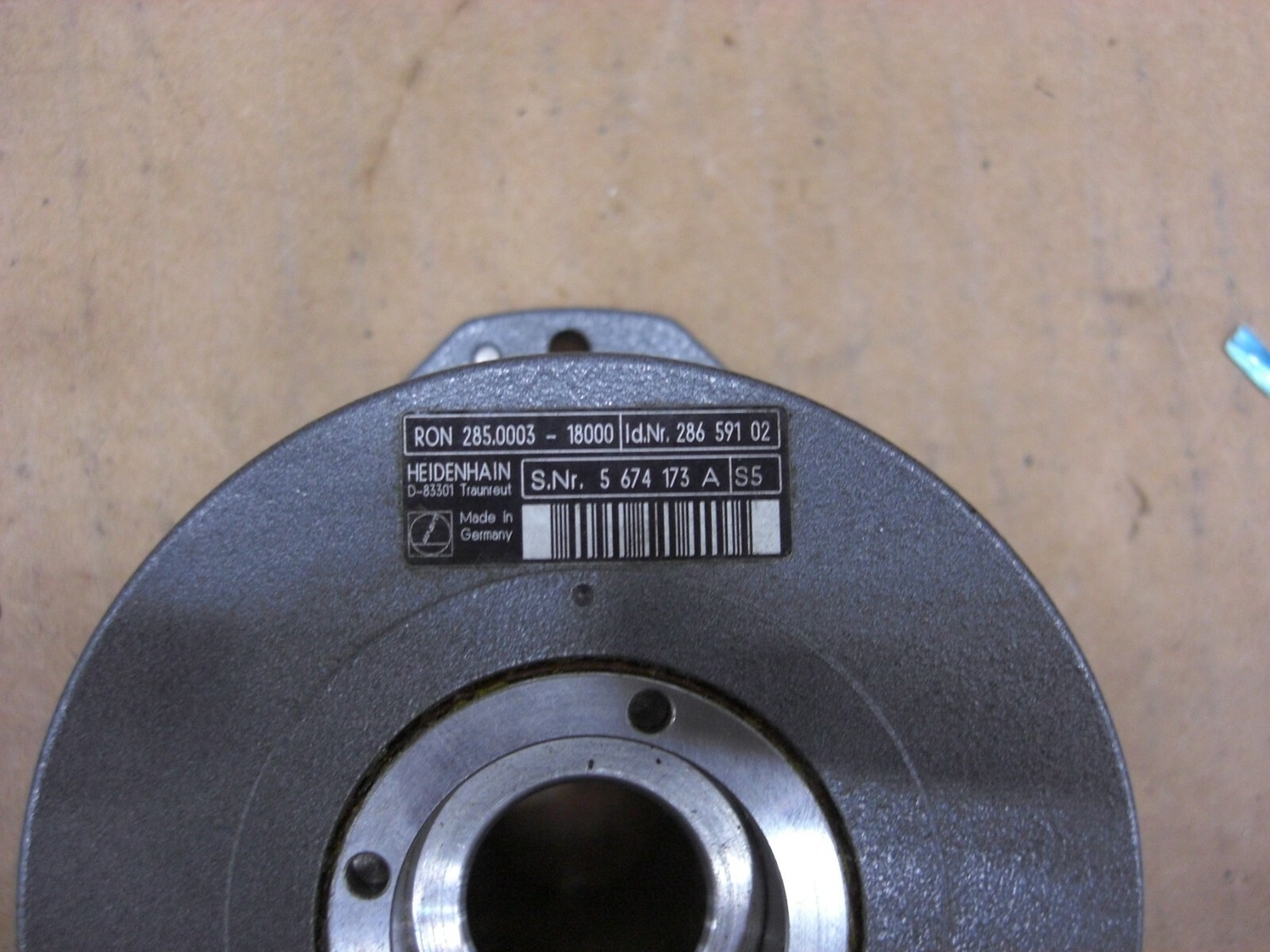 Heidenhain Encoder RON 285.0003-18000, 286 591 02, 286 591-02