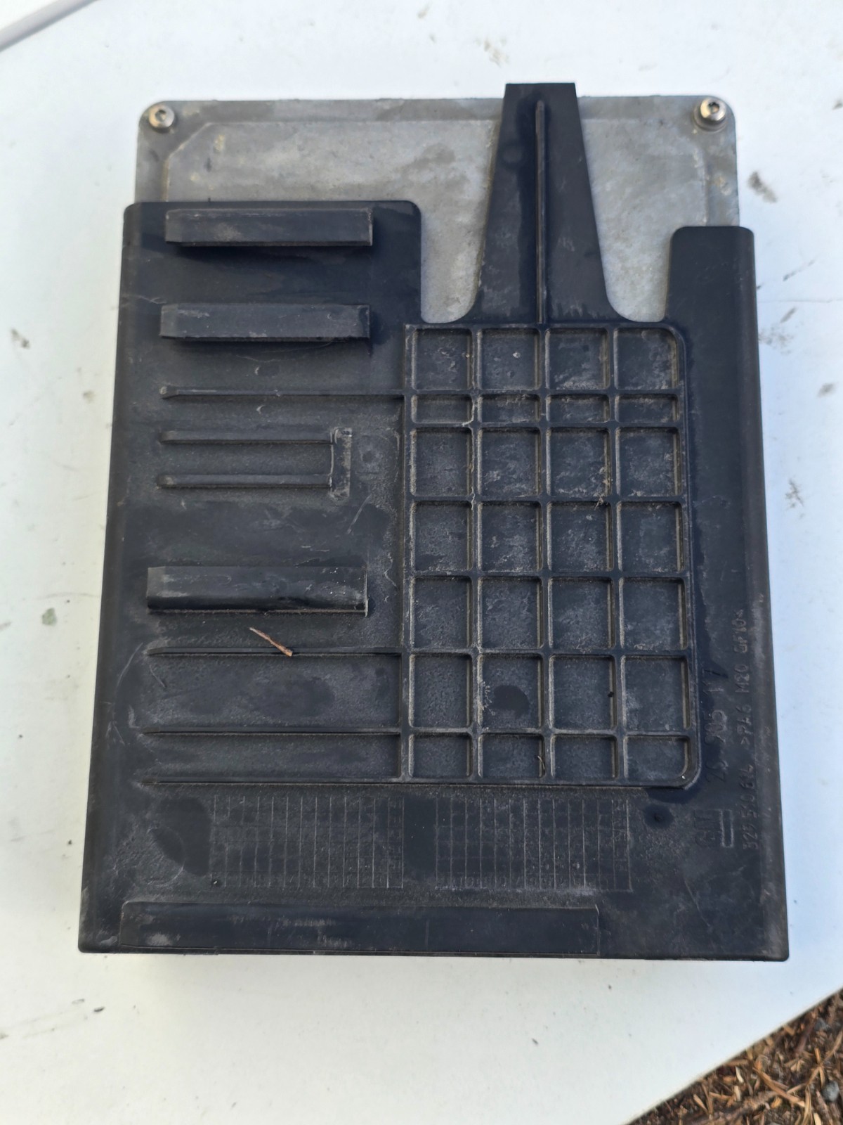 2011 Buick Regal Engine Control Module ECM with Mounting Bracket OEM