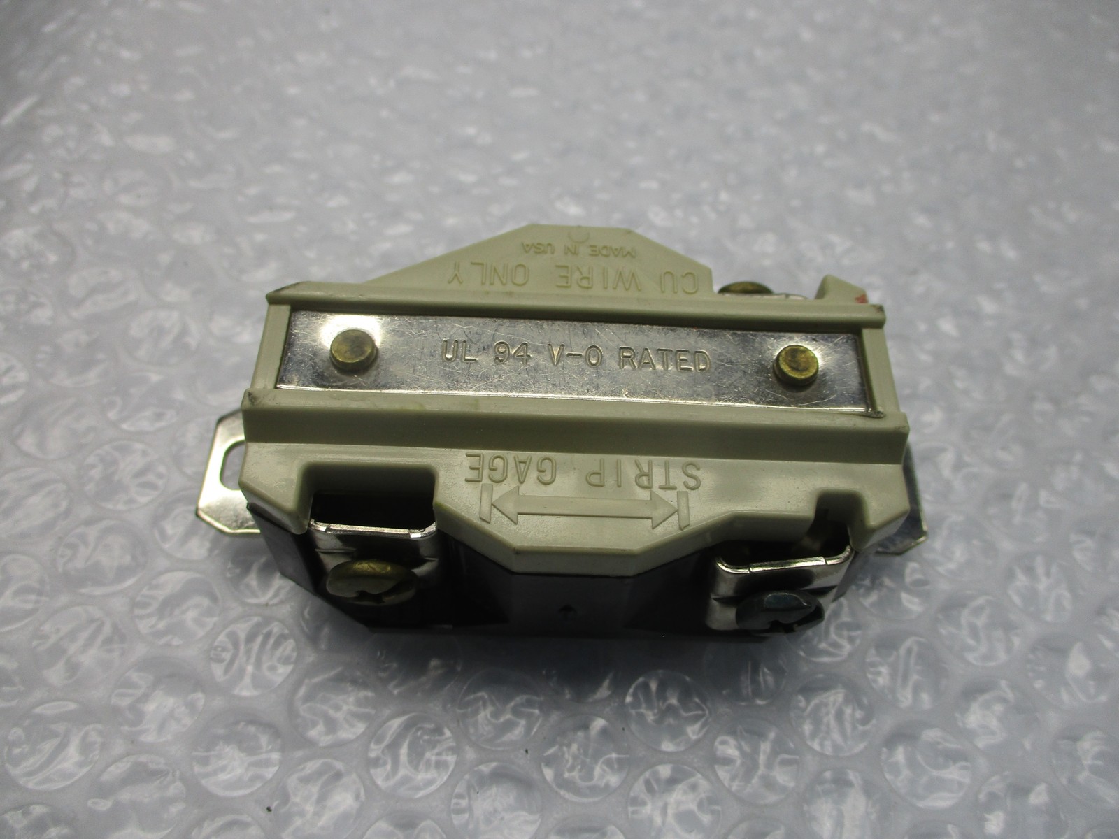 LEVITON L6-20 RECEPTICALE NSNP