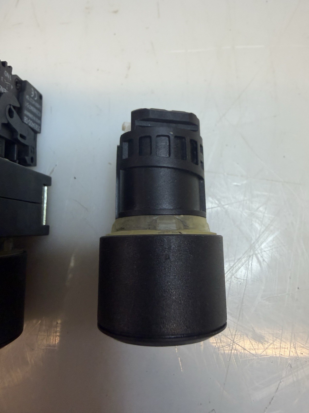 Siemens Sirius Key Switch 7X With 6 Keys