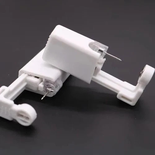 Disposable Ear Piercing Gun Kit Silver Stud Earrings DIY Home Self Piercing