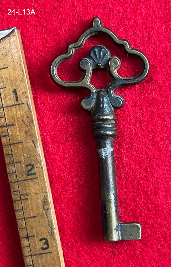 Skeleton Key Fantastic Genuine Antique Key w/ Fancy Brass Bow From Paris France!
