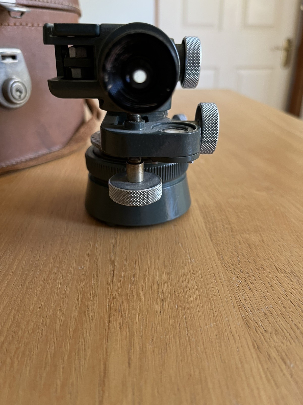 Vintage HILGER & WATTS Surveyor's Precision Dumpy Theodolite Level in Case