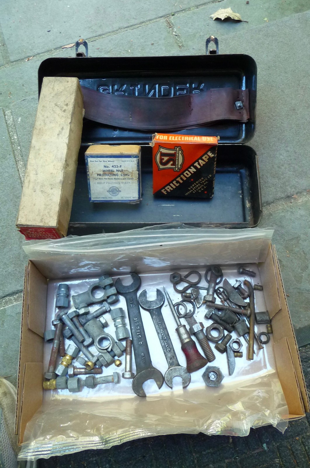 Lot HUTTO GRINDER tin box & Misc Auto Parts Decker Champ Items Wrenches Estate