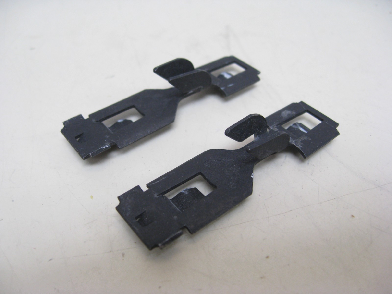 Whirlpool Dryer Panel Clips (set of 2) W10854425 3394083 W10775448