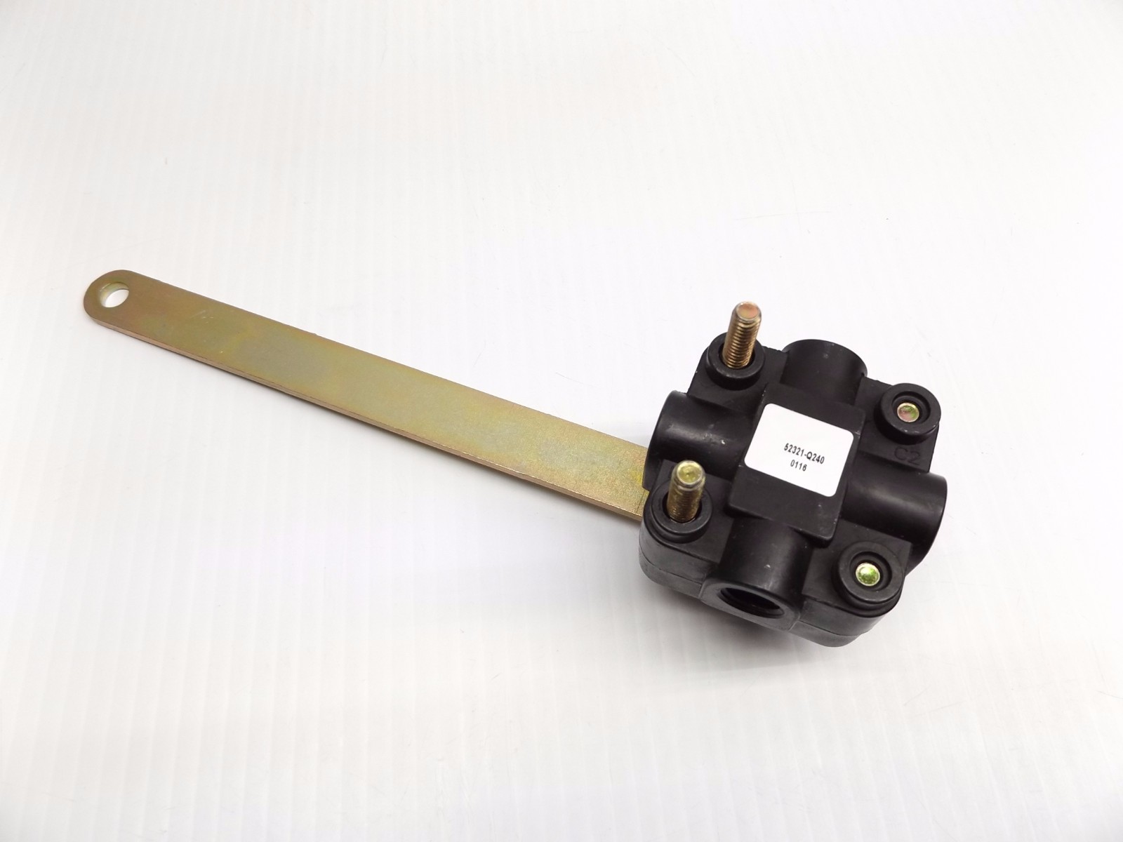 Barksdale 52321 Series Air Suspension Leveling Valve Without Dump