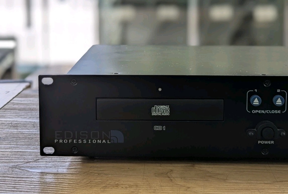 EDISON PROFESSIONAL CDG-8800 KMK II DJ DUAL CD PLAY & CONTROLLER