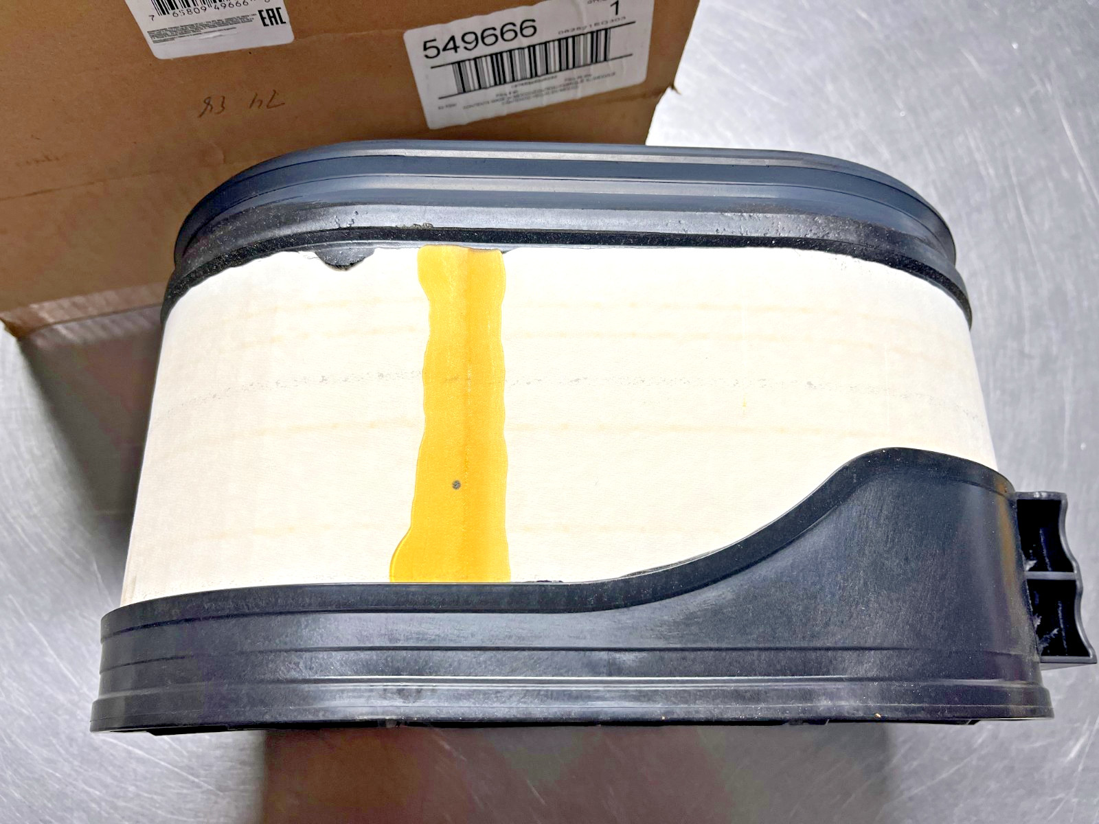 49666 Genuine WIX AIR FILTER 549666
