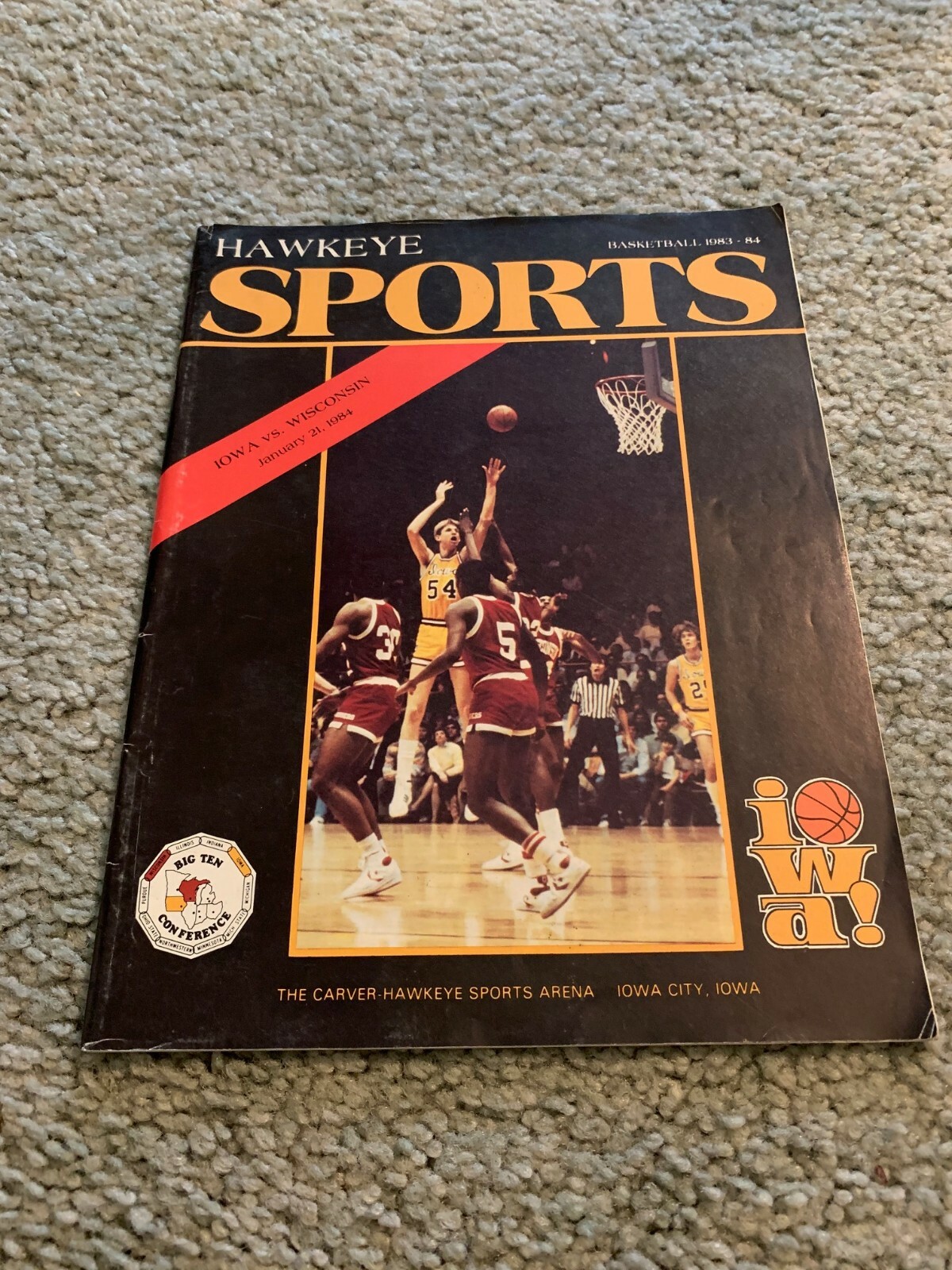 1984 Iowa Hawkeyes v Wisconsin Badgers Basketball Program Brad Lohaus Cover 1/21