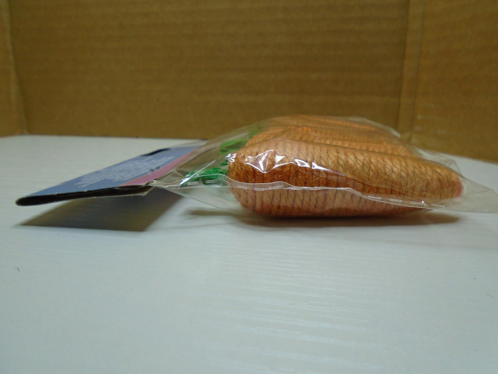 SET OF 6 YARN WRAPPED CARROT 3.5" FIGURES NIP GREENBRIER INTL (MF1298)
