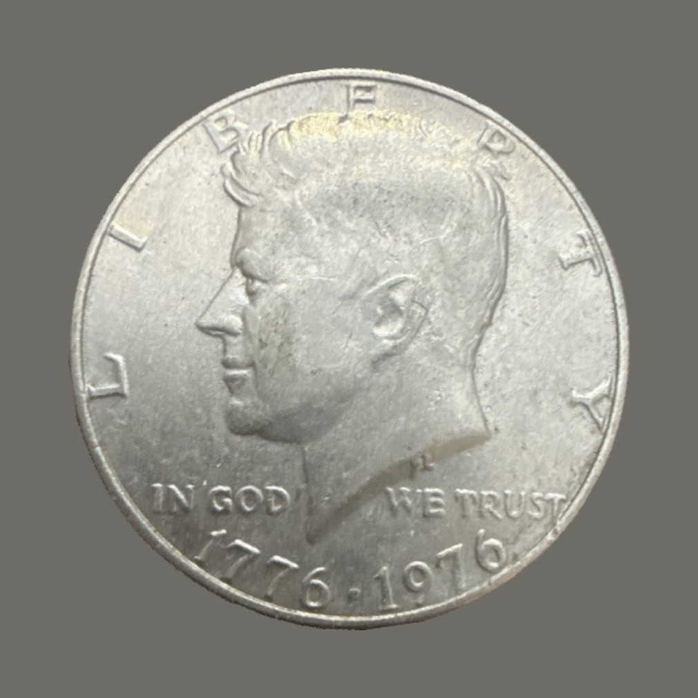 1976-P Kennedy Half Dollar 50C Business Strike Cu-Ni KM#205a Independence Hall